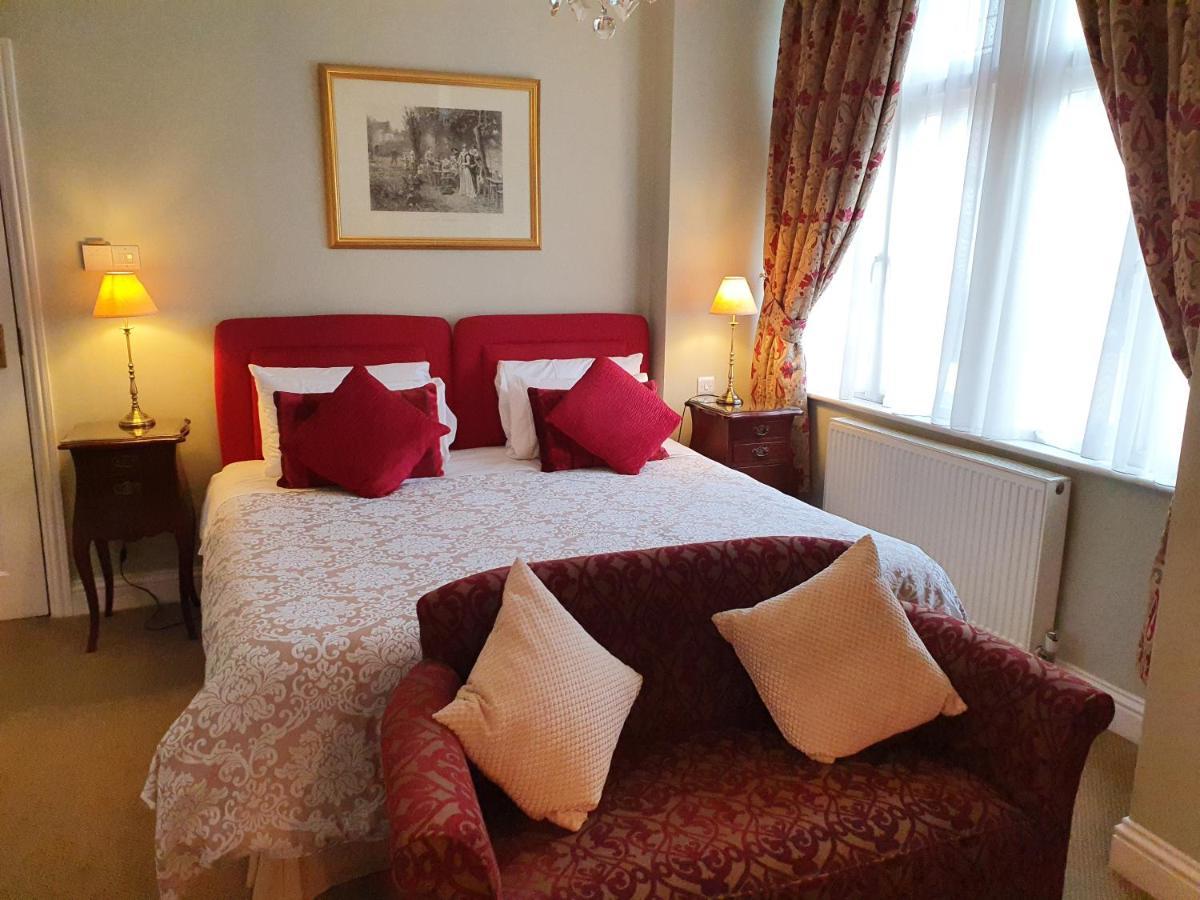 Ditton Lodge Кингстън на Темза Екстериор снимка